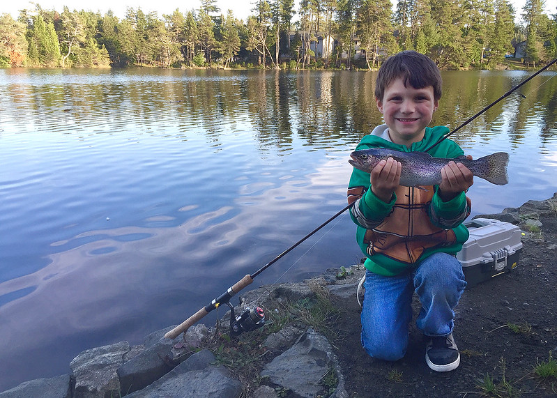 Check This Out: Kids Can Borrow Fishing Gear From Newport, Toledo