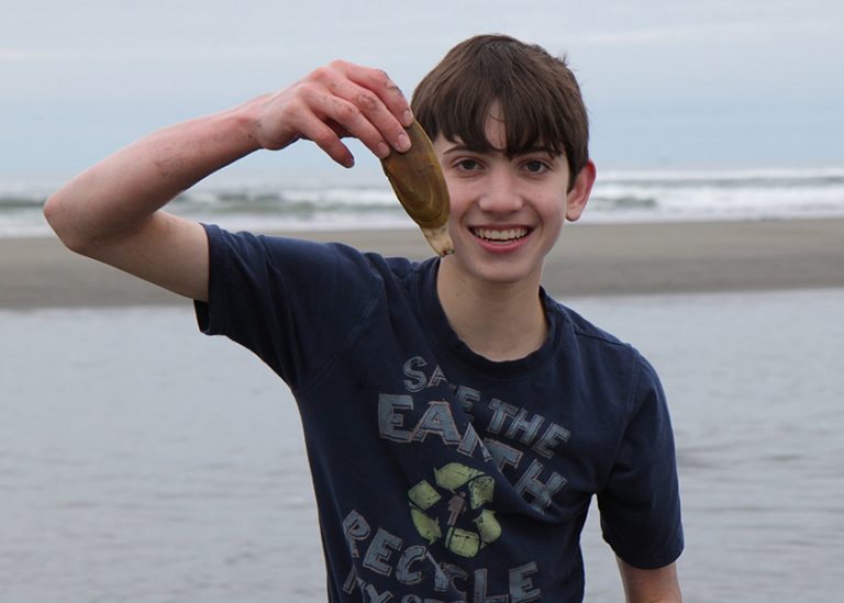 092320_clamming