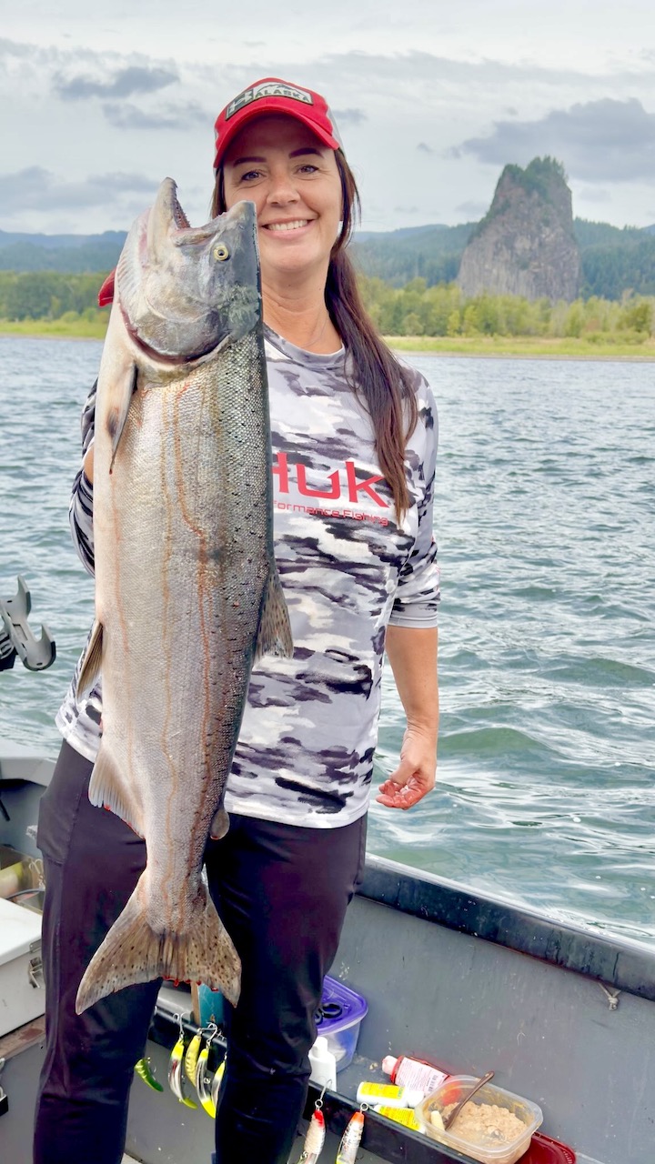 Lower Columbia Beacon Rock fall Chinook Wright
